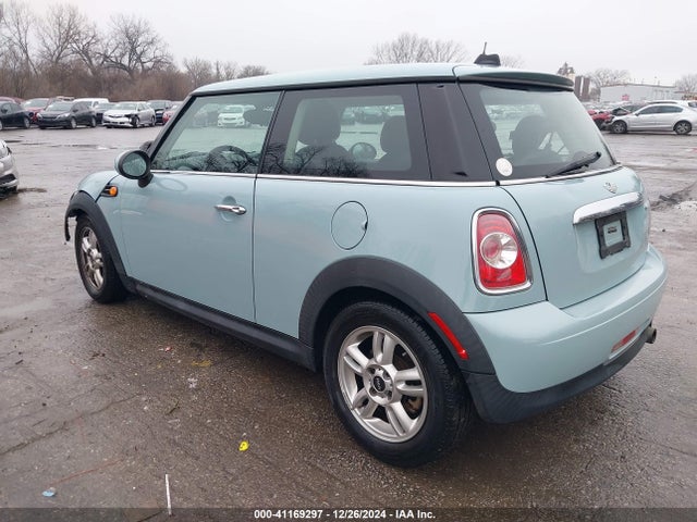 2012 MINI COOPER WMWSU3C54CT541901 Photo 2