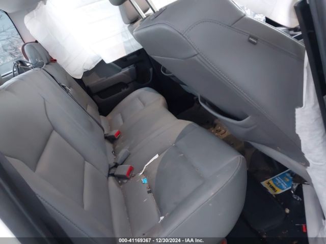 1GB2KUEG3JZ175747 Chevrolet Silverado 2500hd Wt