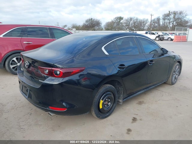 Mazda Mazda3 2.5 S Preferred 2024 3MZBPACMXRM405217 Image 4