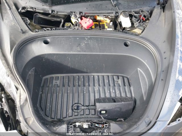 5YJ3E1EB8MF999943 Tesla Model 3 Long Range Dual Motor All-wheel Drive