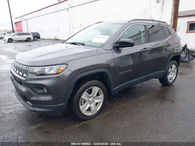 3C4NJDBB3NT211986 Jeep Compass Latitude 4x4