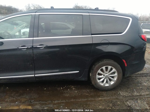 Chrysler Pacifica Touring-l 2017 2C4RC1BG0HR821731 Image 15
