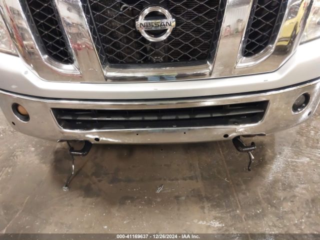 5BZAF0AA0HN850557 Nissan Nv Passenger Nv3500 Hd Sl V8