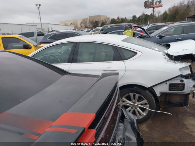 1C3CCCAB7GN164112 Chrysler 200 Limited