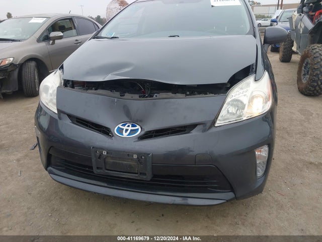JTDKN3DUXE0372056 Toyota Prius
