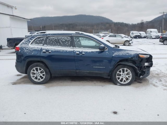 1C4PJMLX9JD570942 Jeep Cherokee Latitude Plus 4x4