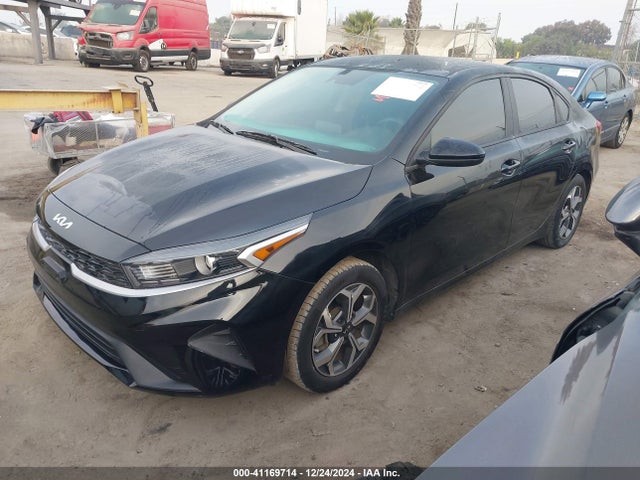 3KPF24AD6NE503916 KIA Forte Lxs