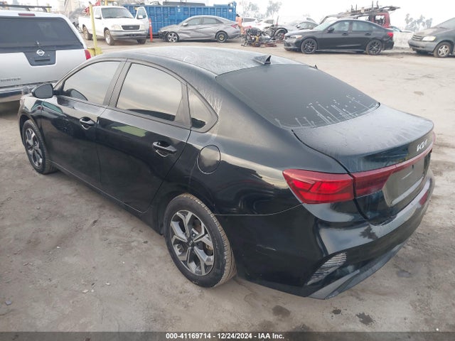 3KPF24AD6NE503916 KIA Forte Lxs
