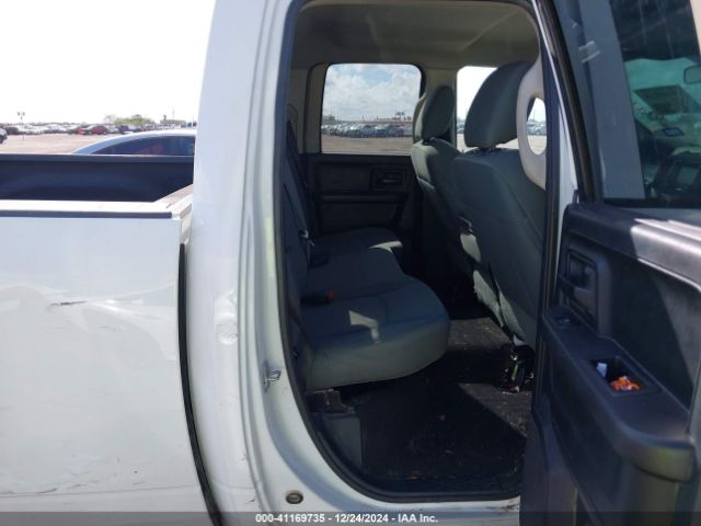 1C6RR6FT3HS696183 RAM 1500 Tradesman  4x2 6'4 Box