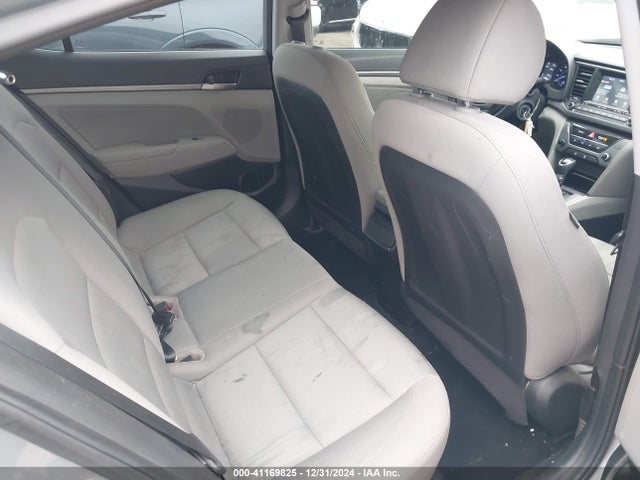 5NPD84LF7HH147674 Hyundai ELANTRA SE