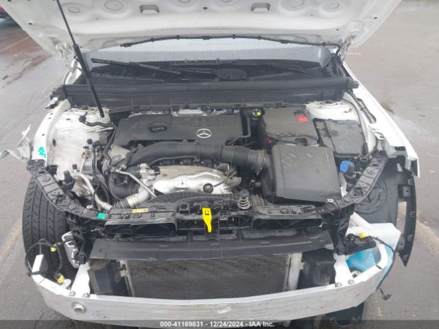W1N4M4GB2LW027120 Mercedes-Benz GLB 250