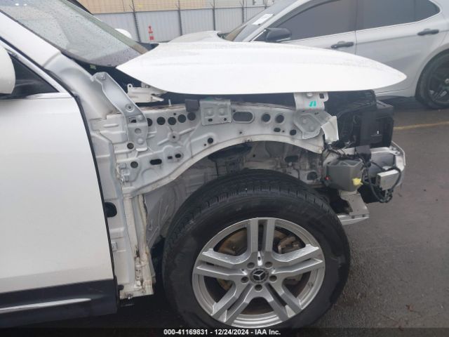 W1N4M4GB2LW027120 Mercedes-Benz GLB 250