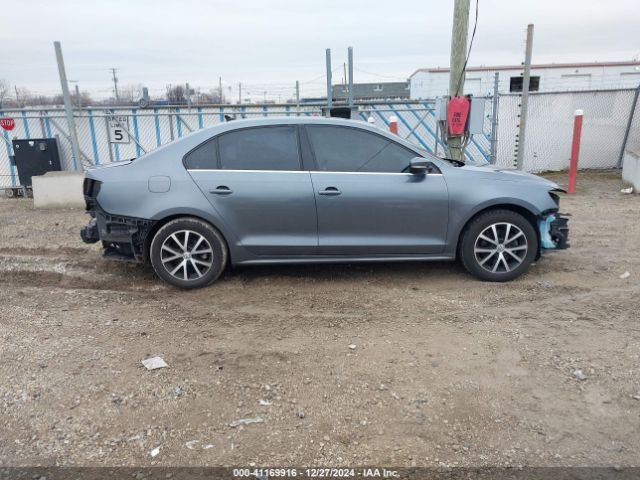 3VWDB7AJ4JM249019 Volkswagen Jetta 1.4t Se/1.4t Wolfsburg Edition