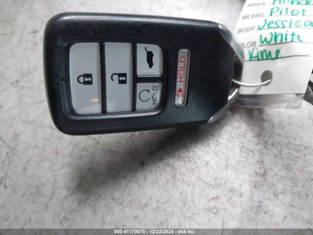 5FNYF6H05GB053085 Honda Pilot Elite