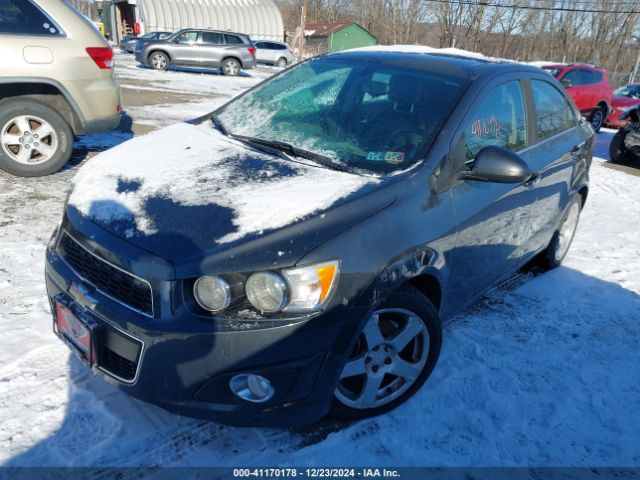 1G1JE5SB1F4105321 Chevrolet Sonic Ltz Auto