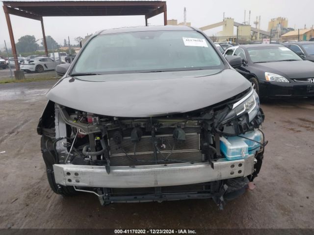 5TDKRKEC6NS076937 Toyota SIENNA LE