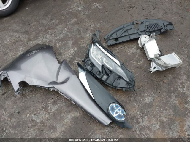 5TDKRKEC6NS076937 Toyota SIENNA LE