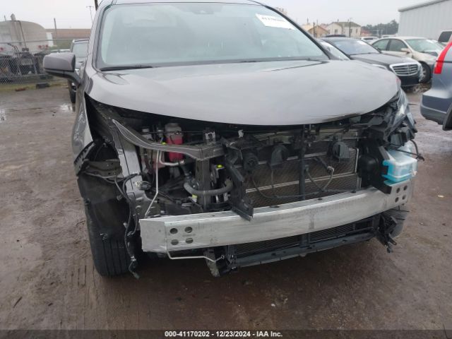 5TDKRKEC6NS076937 Toyota SIENNA LE