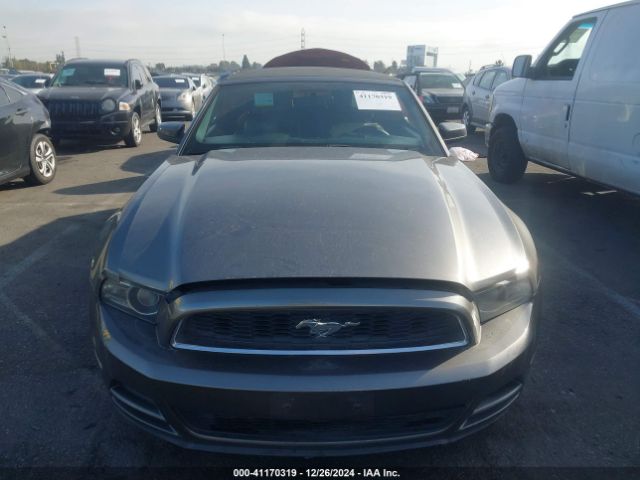 1ZVBP8EM2E5238129 Ford Mustang V6 Premium