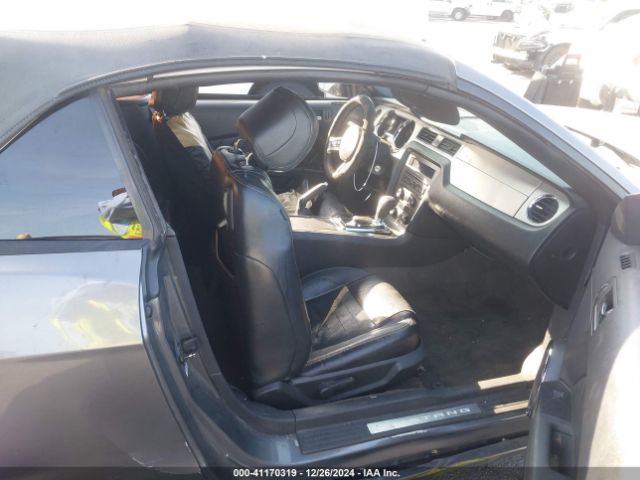 1ZVBP8EM2E5238129 Ford Mustang V6 Premium