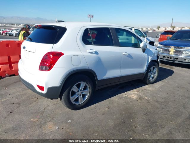 3GNCJKSB2LL163851 Chevrolet Trax Fwd Ls