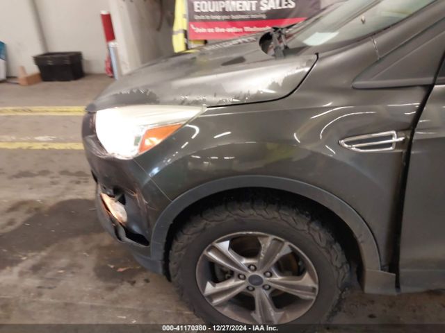 1FMCU9G93FUA28852 Ford ESCAPE SE