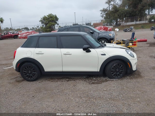 WMWXU7C02L2M47992 Mini Hardtop Cooper