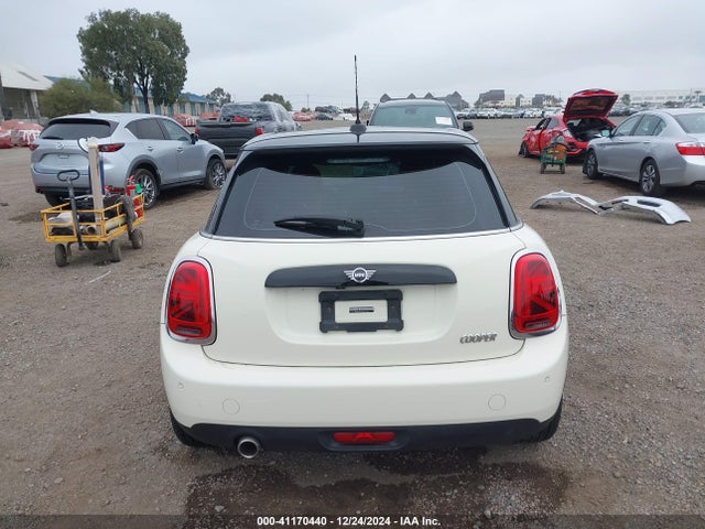 WMWXU7C02L2M47992 Mini Hardtop Cooper