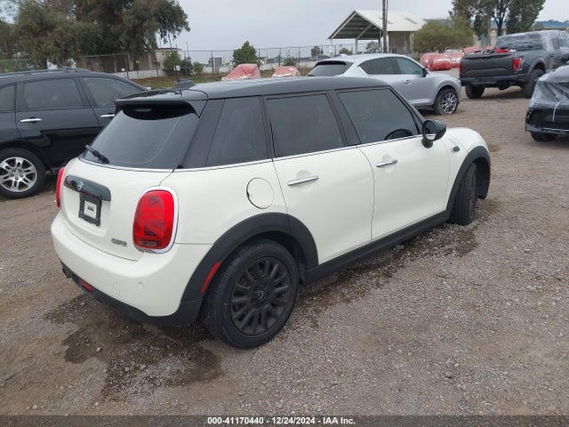 2020 MINI HARDTOP WMWXU7C02L2M47992 Photo 3