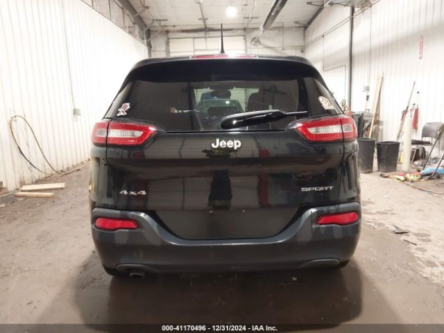 1C4PJMAB5GW172132 Jeep Cherokee Sport