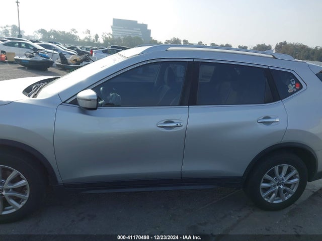 Nissan ROGUE SV 2017 JN8AT2MT4HW143218 Image 14