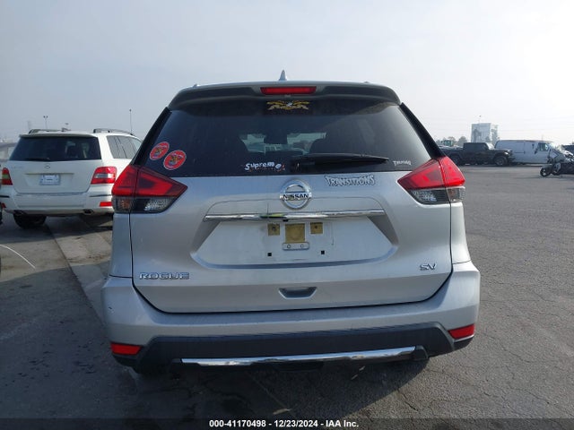 Nissan ROGUE SV 2017 JN8AT2MT4HW143218 Image 16