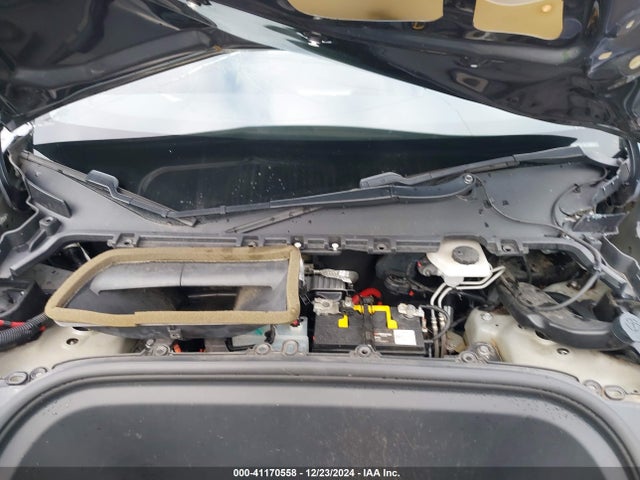 2020 TESLA MODEL Y 5YJYGDEE7LF030080 Photo 9
