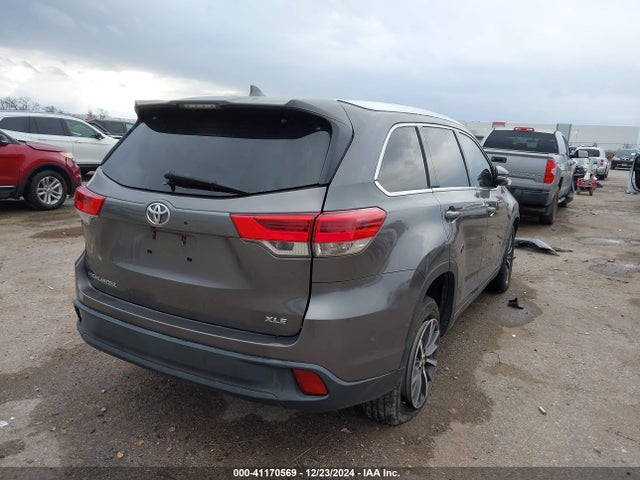 Toyota Highlander Xle 2018 5TDKZRFH2JS533269 Image 4