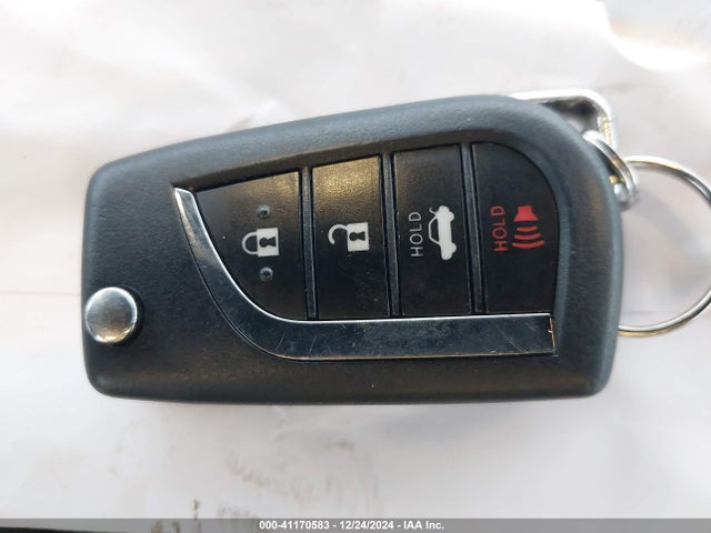Toyota CAMRY LE 2020 4T1C11AKXLU949211 Image 11