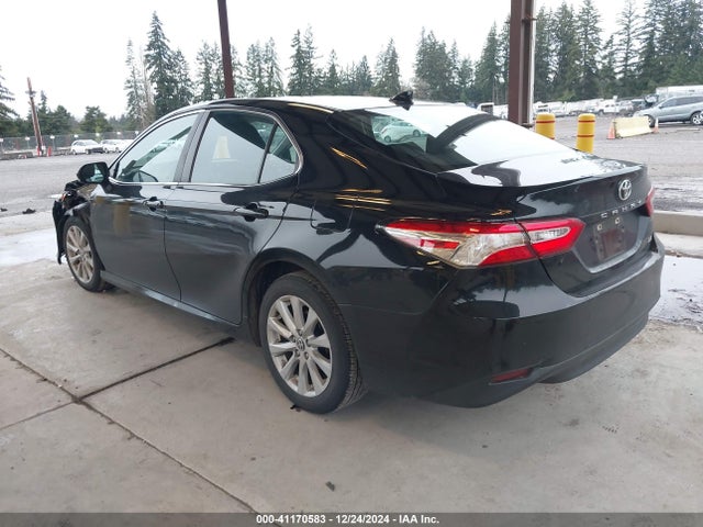 Toyota CAMRY LE 2020 4T1C11AKXLU949211 Image 3