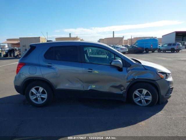 3GNCJKSB1LL230956 Chevrolet Trax Fwd Ls