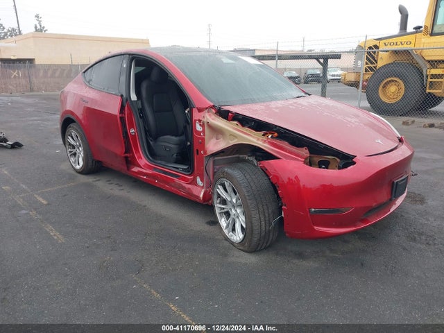2024 TESLA MODEL Y 7SAYGDEE6RF076107 Photo 0