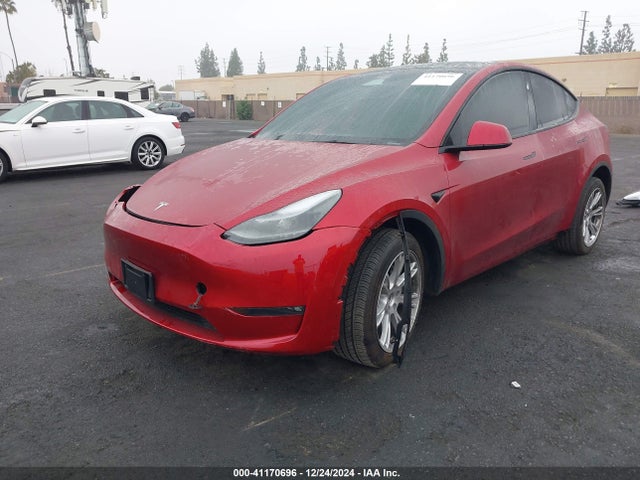 2024 TESLA MODEL Y 7SAYGDEE6RF076107 Photo 1