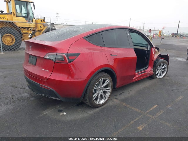 2024 TESLA MODEL Y 7SAYGDEE6RF076107 Photo 3