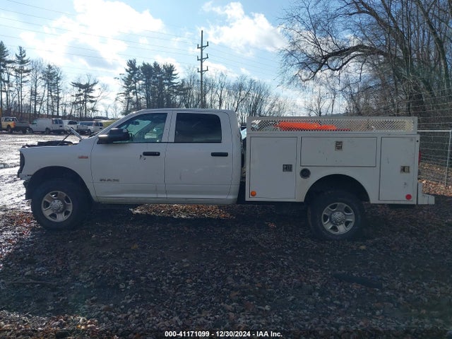 3C7WR5HJ8LG103714 RAM 2500 Tradesman  4x4 8' Box
