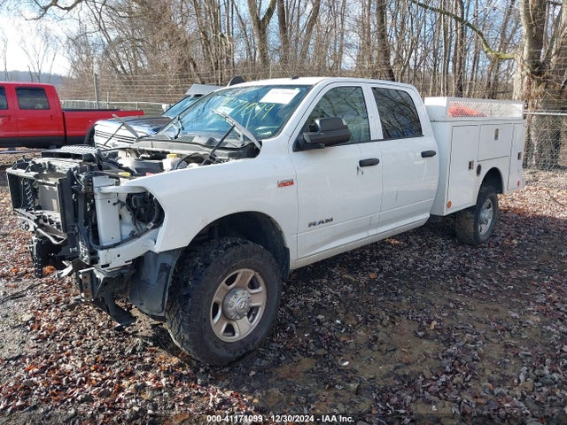 3C7WR5HJ8LG103714 RAM 2500 Tradesman  4x4 8' Box
