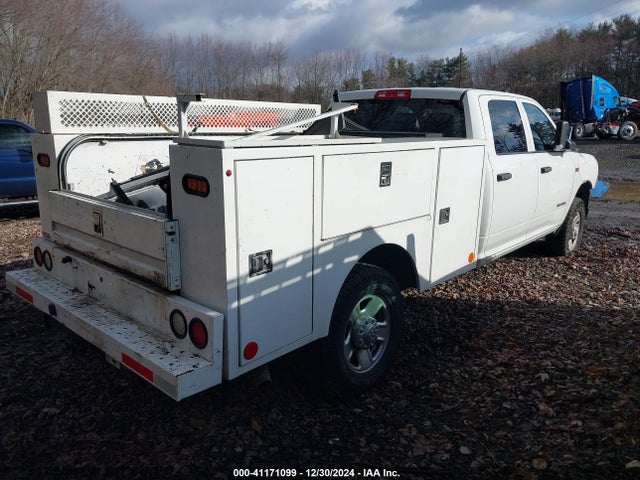 3C7WR5HJ8LG103714 RAM 2500 Tradesman  4x4 8' Box