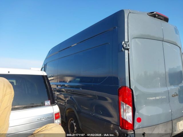 1FTYR3XMXKKB17627 Ford Transit-250