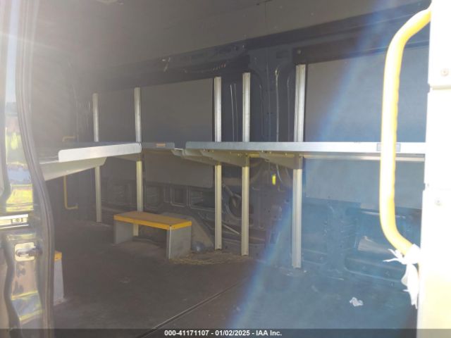 1FTYR3XMXKKB17627 Ford Transit-250