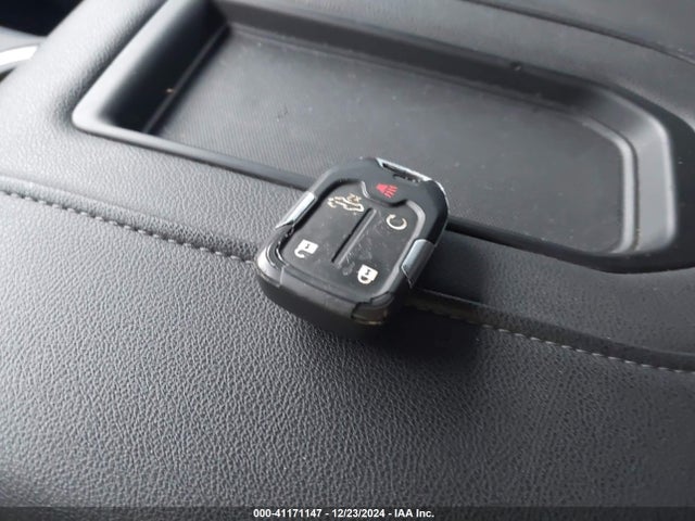 1GTU9DEDXKZ200697 GMC Sierra 1500 Slt