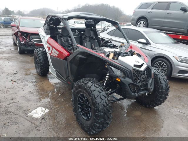 2024 CAN-AM MAVERICK X3 3JBVGAY42RE001723 Photo 1