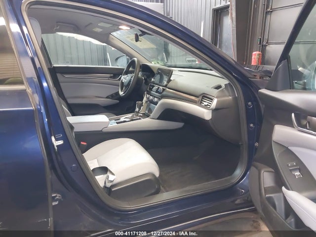 1HGCV1F14JA028241 Honda ACCORD LX