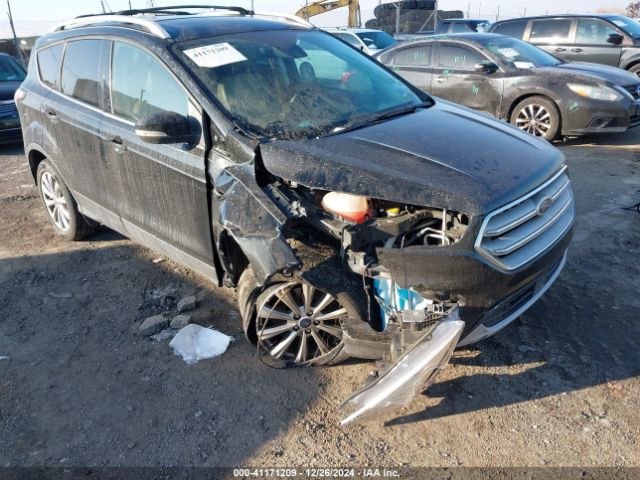1FMCU9J94JUC66632 Ford Escape Titanium