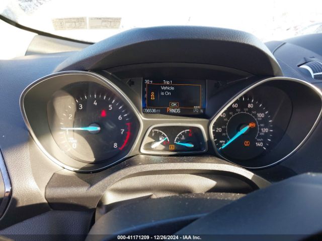 1FMCU9J94JUC66632 Ford Escape Titanium